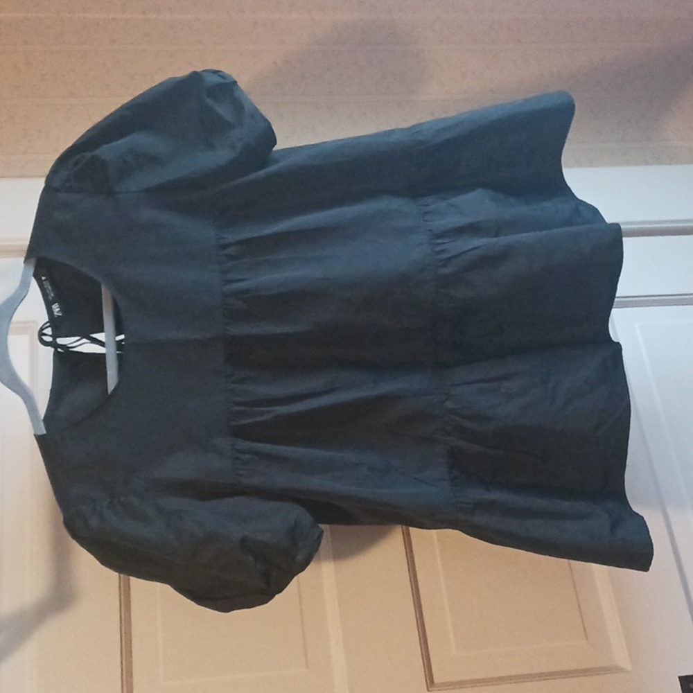Zara puff sleeve top